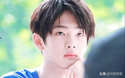 陈伟霆周震南吃瓜娱乐,娱乐圈新动态引热议